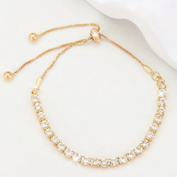 🍀Elegant luxuria cz adjustable bracelet gold tone - Picture 2 of 5